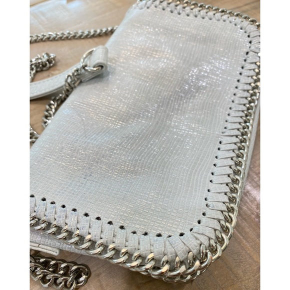 Sondra Roberts Squared white metallic shiny leather silver crossbody purse - Picture 5 of 15